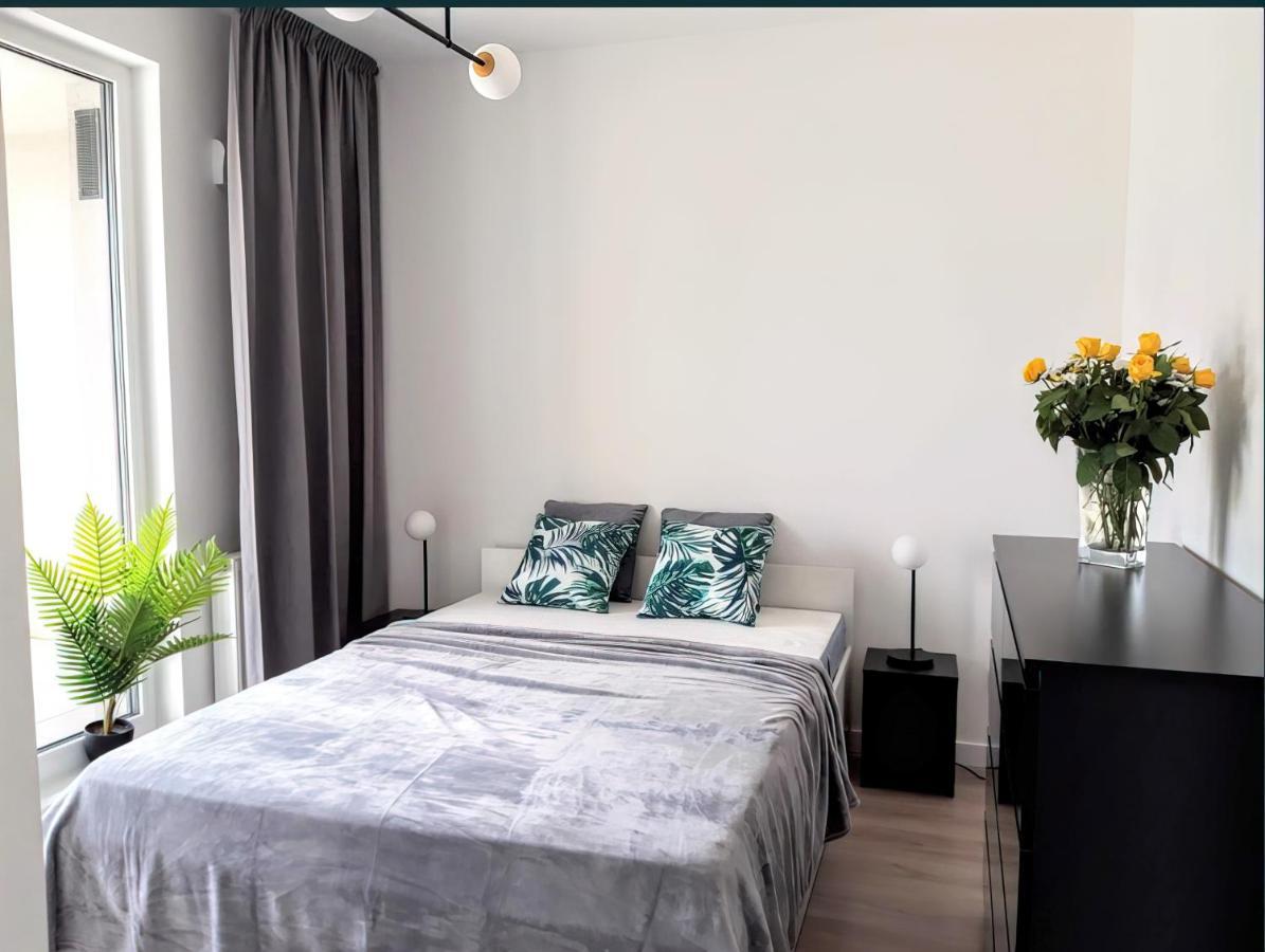 Apartamenty Fuzja - Komfortowe Mieszkania Blisko Centrum Lodzi Garaz Exterior foto