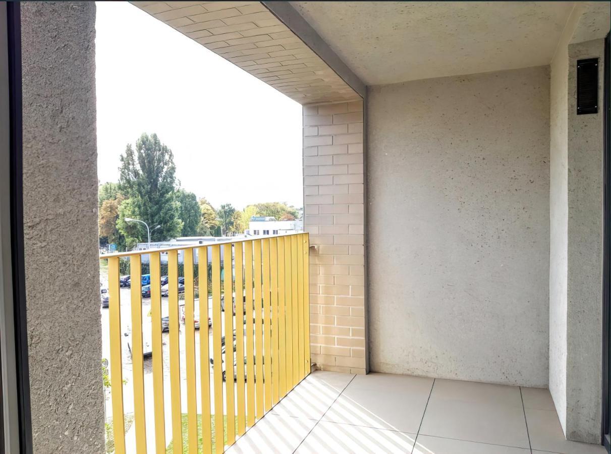 Apartamenty Fuzja - Komfortowe Mieszkania Blisko Centrum Lodzi Garaz Exterior foto