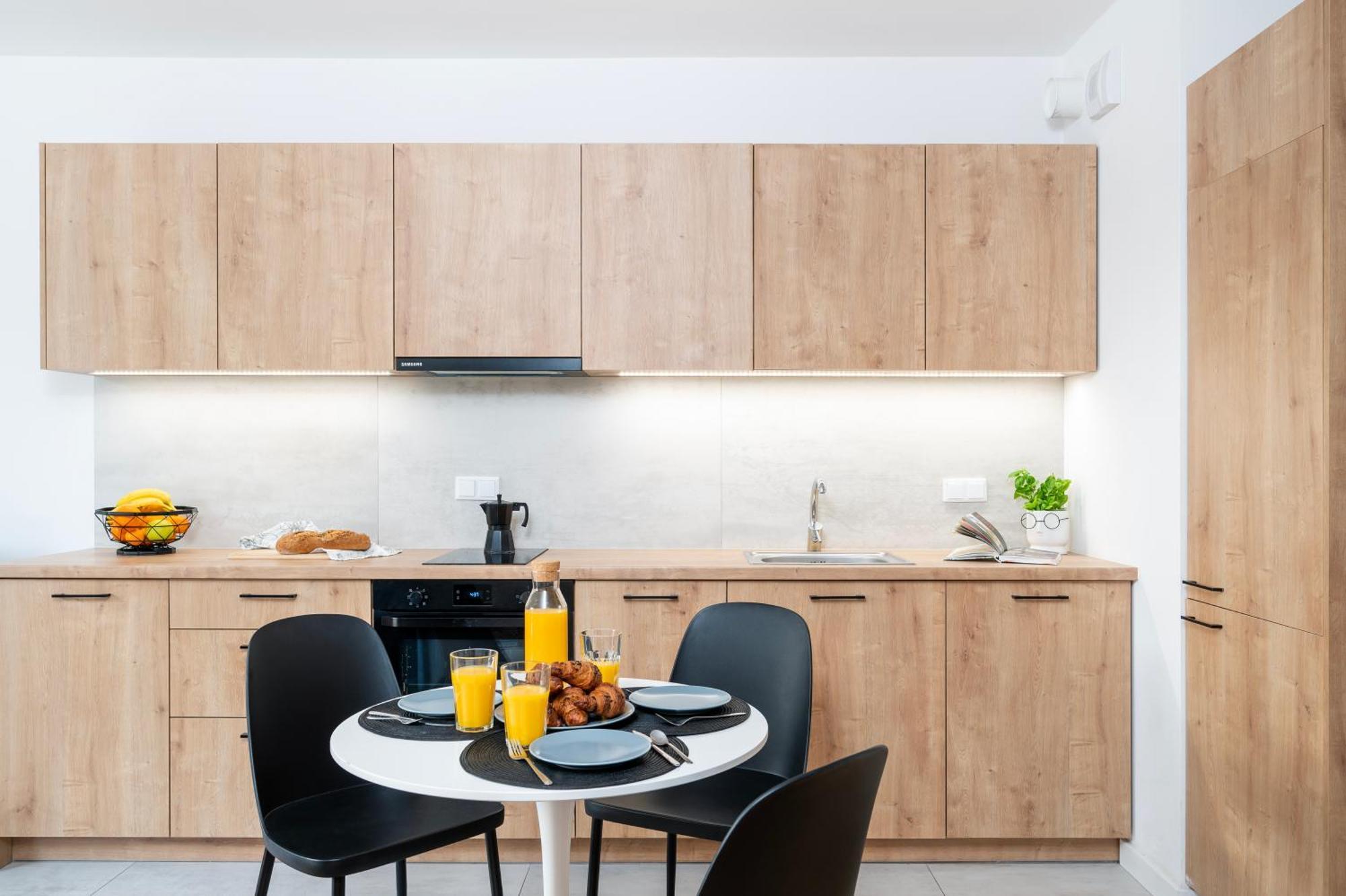 Apartamenty Fuzja - Komfortowe Mieszkania Blisko Centrum Lodzi Garaz Exterior foto